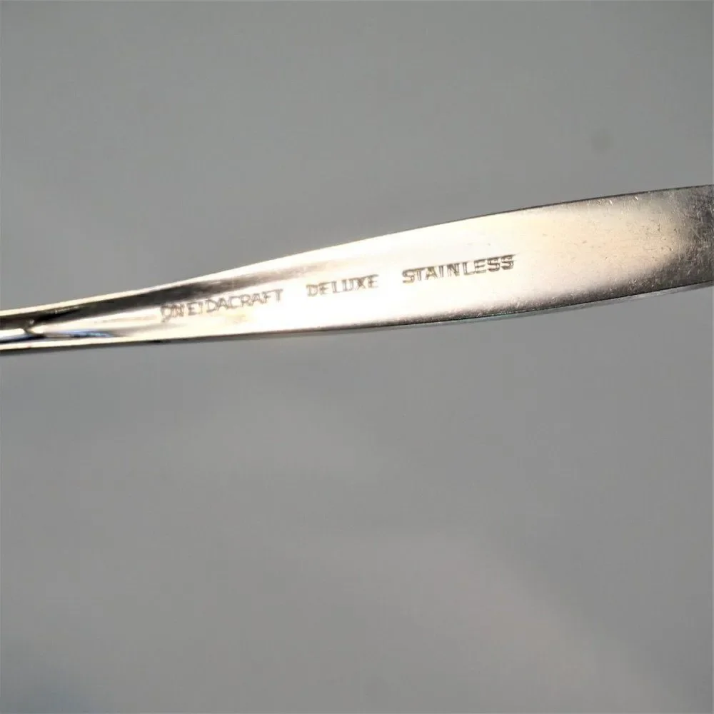 Vintage Oneidacraft Wintersong Pattern Deluxe Stainless Slotted Serving Spoon